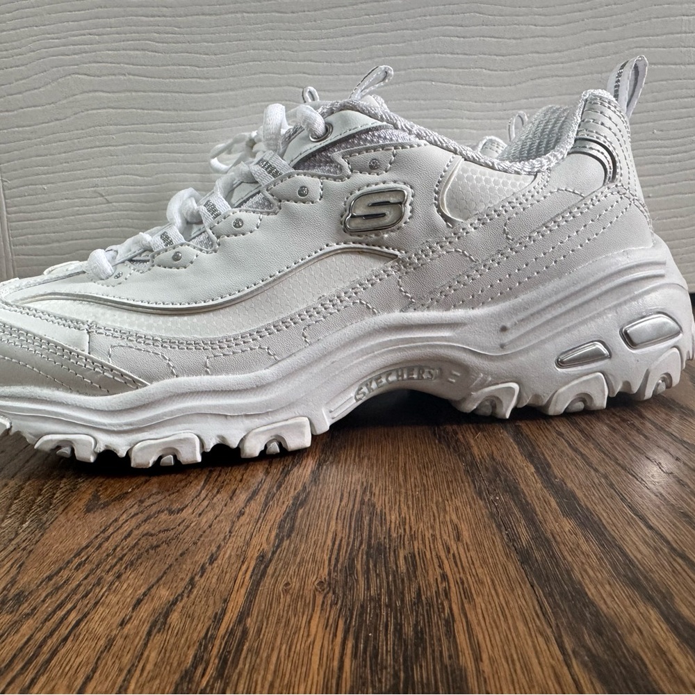 Skechers White Athletic Shoes